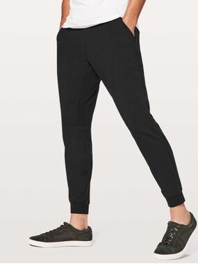 Lululemon City Sweat Jogger *29"
Black medium EUC